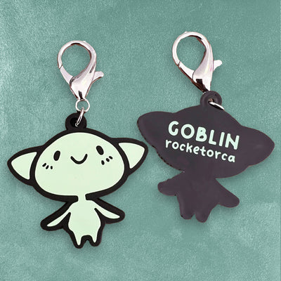 Custom PVC Keychains, 2D and 3D — packaging detail